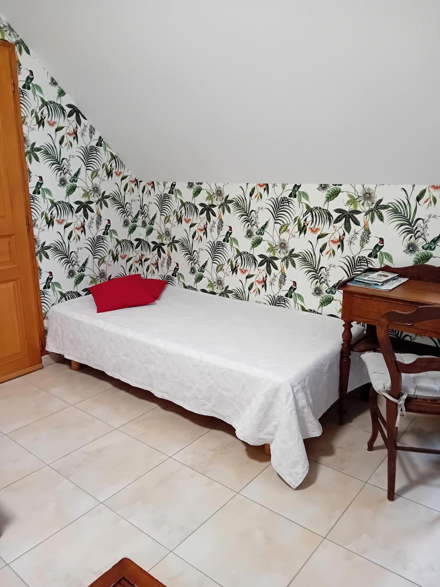 Petit Chatelet Bis Hirel Kültér fotó